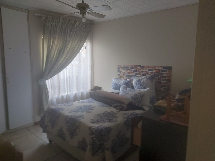 4 Bedroom Property for Sale in Oos Einde North West